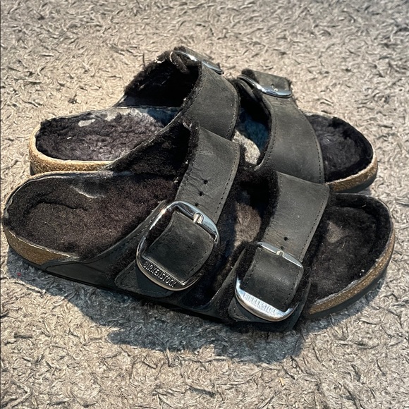 Black Birkenstock sandals - Picture 2 of 7